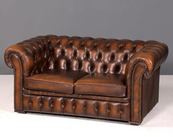 Magnifique canapé Chesterfield original 2 places, cuir Centurion anglais, canapé 2 places