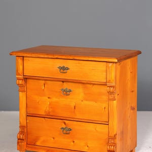 Fantastic Wilhelminian style chest of drawers softwood antique around 1880 country house style chest of drawers
