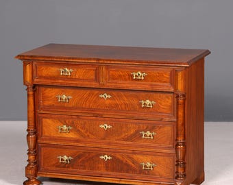 Beautiful Gründerzeit Louis Philippe Walnut Chest of Drawers, circa 1880