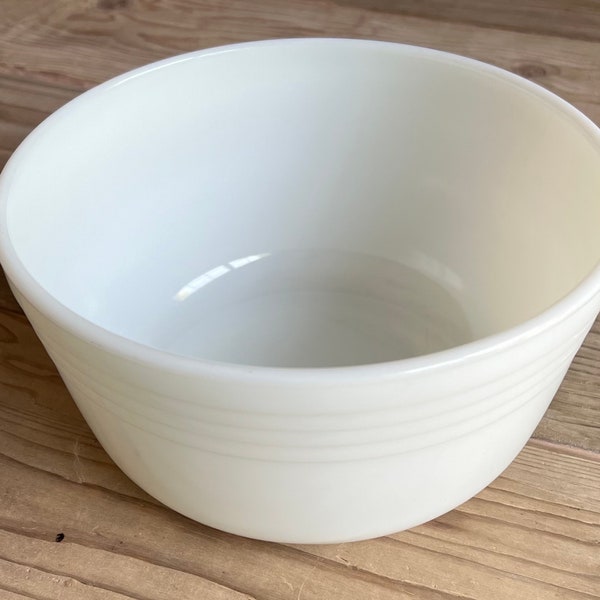 Vintage Pyrex Milk Glass Bowl for Hamilton Beach Mixer | Ribbed Exterior