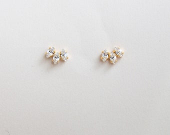 Hypoallergenic Minimal Studs Sparkle Earrings Studs, Gifts for Her, gold ear crawler,