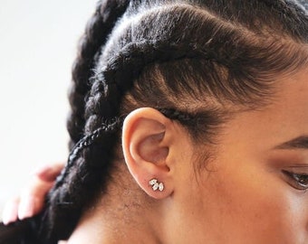 Bright Silver Minimal Studs, Three Stone Earrings, Wedding Jewelry, Bridesmaid Proposal *MADE TO ORDER