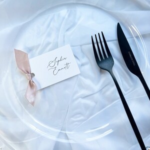 パーソナライズされた結婚式の席札 | 席札 | 紙の席札 | 名札 | シンプルな席札
