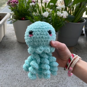 Mini pelúcia de água-viva - pequena e brilhante!