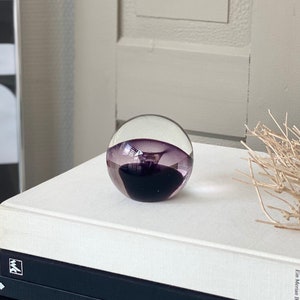 Vintage paperweight 7 cm / decorative glass ball / paperweight glass art / crystal glass / violet purple transparent / home decor