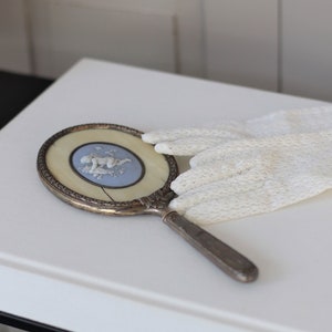 Vintage hand mirror with angel motif / makeup mirror / pocket mirror with handle / art nouveau / mirror antique / retro accessories