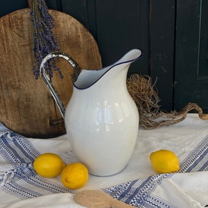 31 cm ancient enamel jug, with strong natural patina, garden prop, food prop