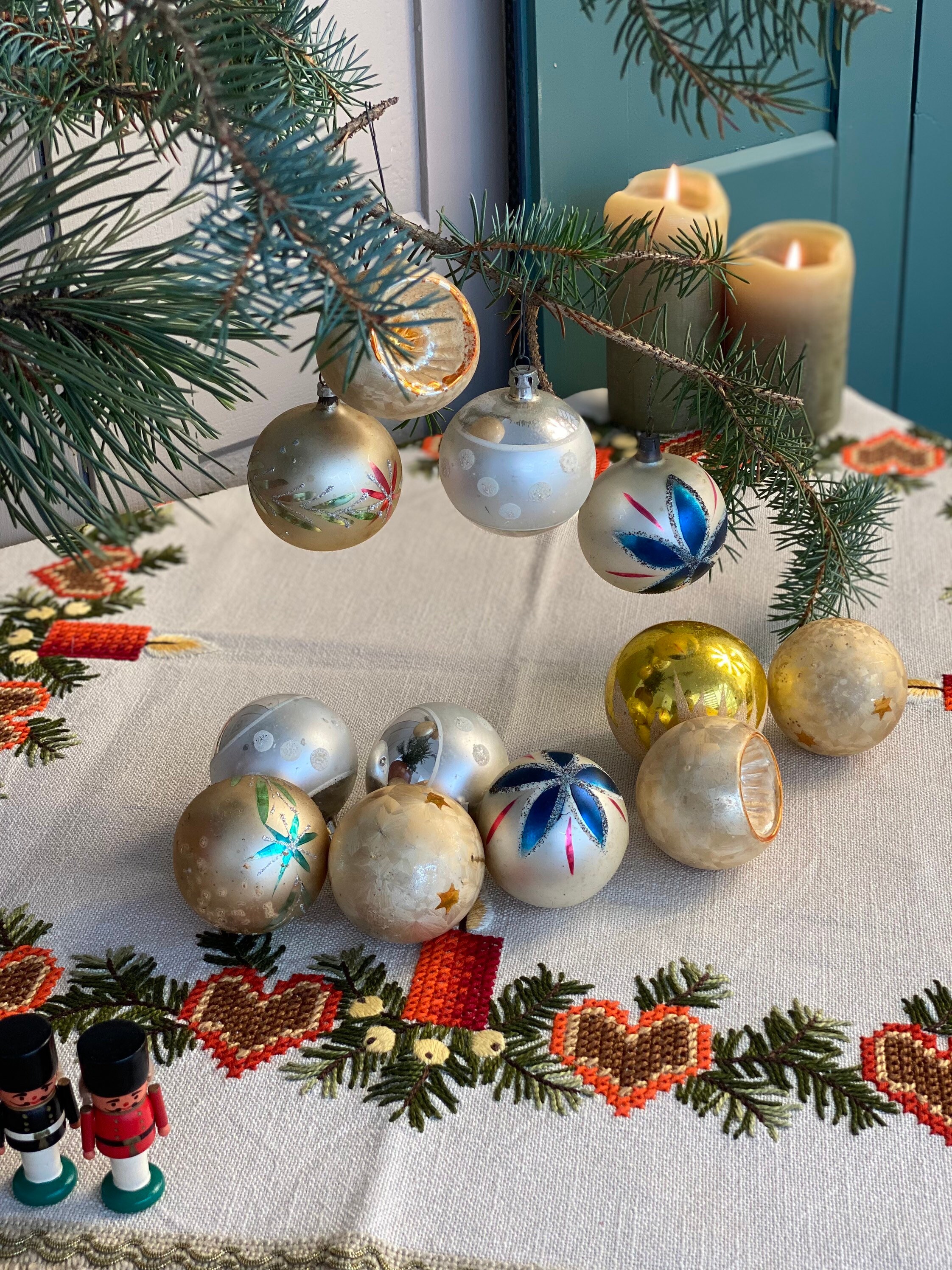 Set 12 Pieces / Vintage Christmas Tree Baubles / Very Very Old Etsy