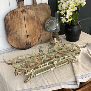 ANTYCZNA SKALA BELKOWA, żeliwo nieporównywalnie piękna patyna, #Vintage #Dekoracja kuchni #Styl wiejski #Brocante #Rekwizyt spożywczy