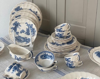 41 parts ! / Johnson Bros England / The Old Mill Blue / Made in England / Blue & white Cottage / tableware from England / collectibles