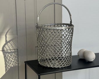 Cestino in filo metallico / cestino in metallo / cestino in filo metallico francese / cestino del raccolto in metallo vintage / cestino vintage / cestino in alluminio intrecciato francese con manico