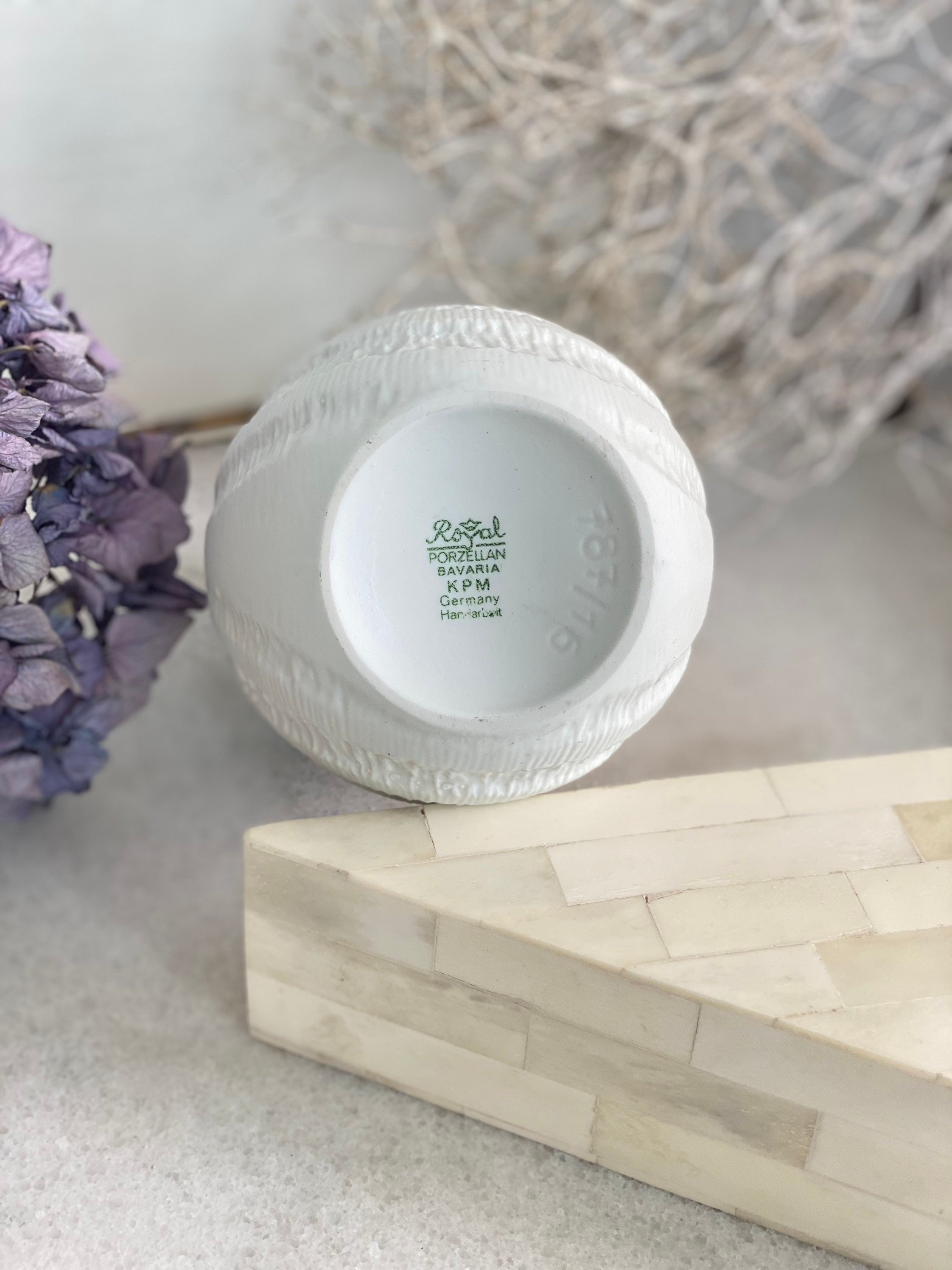 17 cm、Royal Porcelain Bavaria KPM ヴィンテージ花瓶 ホワイト 70