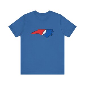 North Carolina Stealy Bolt | Unisex Short Sleeve Tee Columbia Blue