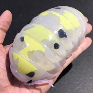 Plastic Pill Bug Roly Poly Insect Potato Bug Isopod Figure w/Moving Parts - MAGIC POTION Color 14cm