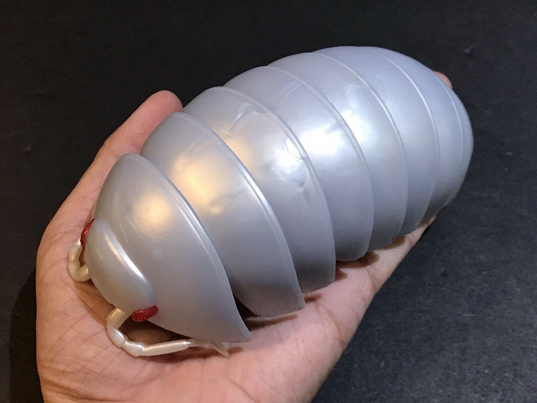 Plastic Pill Bug Roly Poly Insect Potato Bug Isopod Figure W/moving