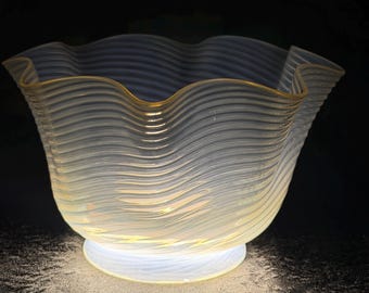 Lovely ruffled Opalescent fluted lamp shade 4 inch fitter