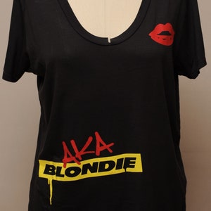 BLONDIE Lauren Moshi Black Top Authentic New Never Worn V Neck