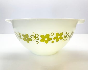 Vintage Pyrex Spring Blossom 441 Mixing Bowl, Display Bowl, 60th Birthday Gift, Glass Collector Gift, Kitchenware, Tableware, Milk Glass