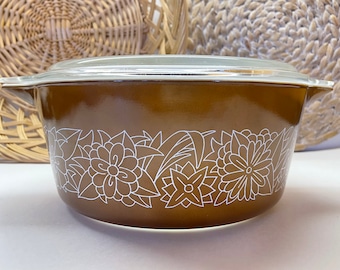 Vintage Pyrex Woodland 475 B Casserole Dish with Lid, Glass Collectors Gift, Display Bowl, Food Storage, Vegetable Bowl, Retro Serving Dish