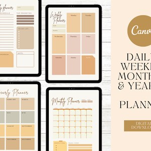 Op de afbeelding: Digitale plantemplates weergegeven op tablets. De templates omvatten dagelijkse, wekelijkse, maandelijkse en jaarlijkse planners. Het kleurenschema is neutraal met beige, bruine en perziktinten. Het Canva-logo en de tekst "Digital Download" zijn ook zichtbaar.