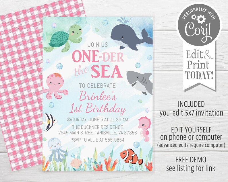 Puede incluir: Una invitaci&oacute;n azul y rosa con un fondo de acuarela que presenta criaturas marinas. El texto dice "Join us One-Der the Sea to celebrate Brinlee's 1st Birthday".
