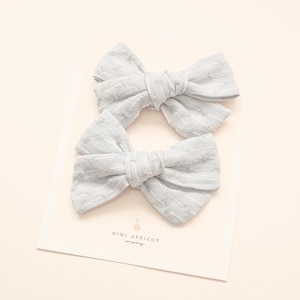 NEW** BLUE swiss dot PINSTRIPE pigtail bow set, piggy girl hair bow, stripe pinwheel bow, pig tail hair bow, pig tail hair clip