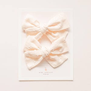 NEW* LIGHT PEACH swiss dot pig tail bow set, piggy girl hair bow, peach pinwheel bow, pig tail hair bow, piggy hair clip, pig tail hair clip