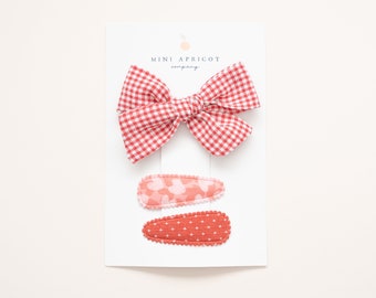 NEW** RED GINGHAM bow and 2 fabric snap clip set,  girl hair accessory, toddler hair clips, pinwheel bow, baby headband, gingham bow