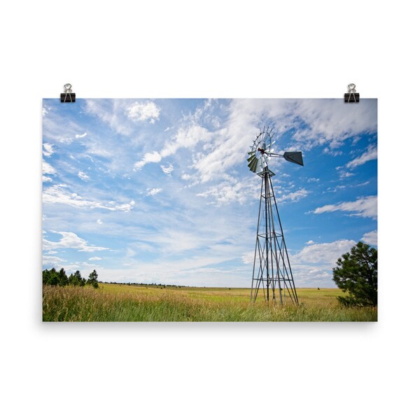 Moulin à vent dans les plaines/Photographie Art mural/Ciel d’été/Turbine/Pays et rural/Plaines/Prairie/Ferme/Affiche