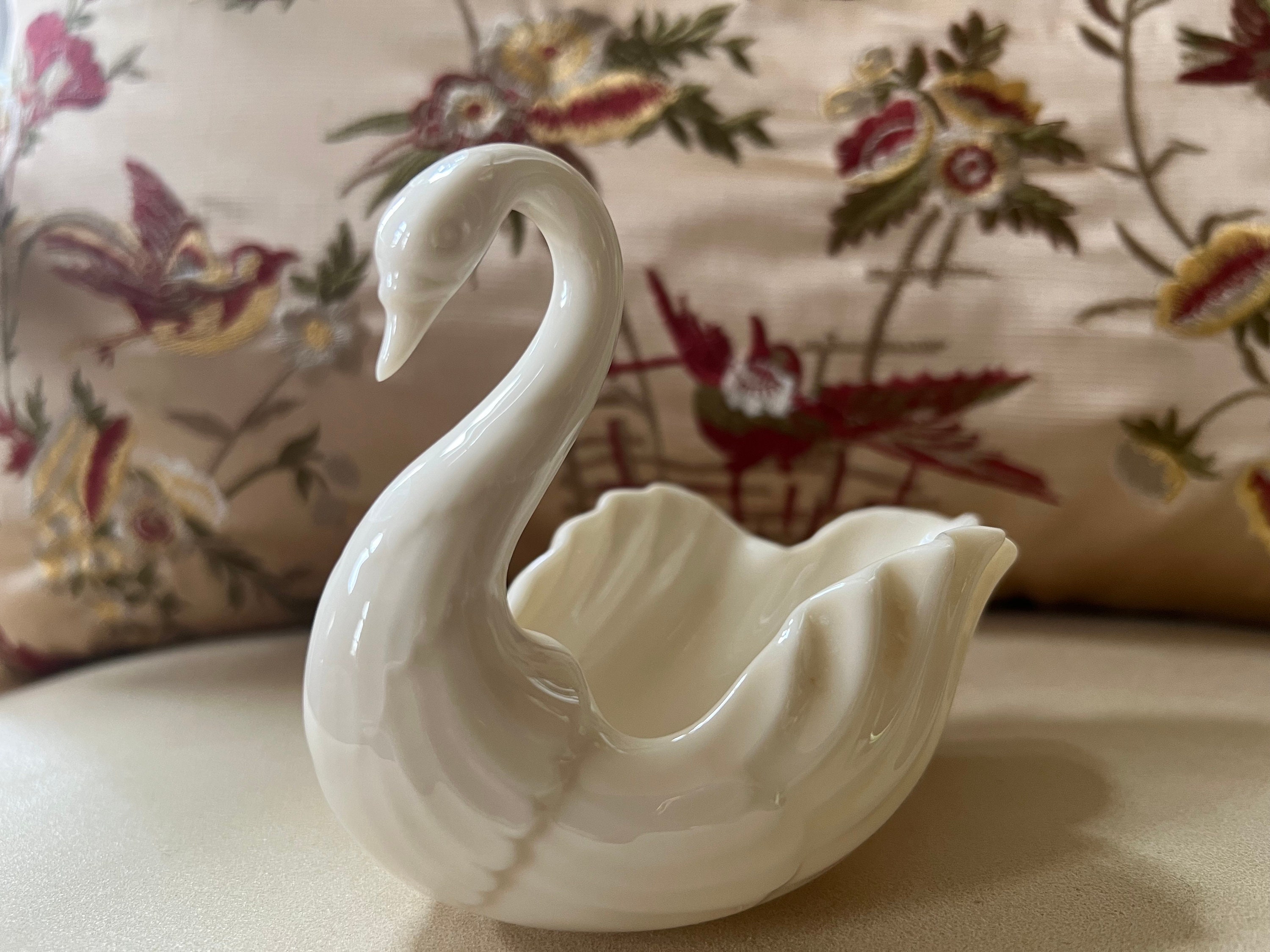 Lenox swan dish sales