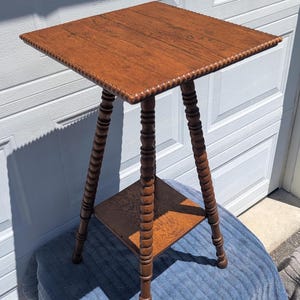 RARE Find! Wonderful Antique Hand Carved Ornate Solid Oak Side Table, Accent Table, Plant Stand with Carved Beaded Border & Hand Turned Legs