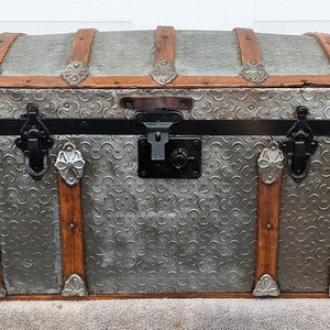 Farmhouse Antique 1800s Immigrant Chest or Blanket Trunk