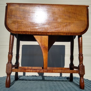 Solid Hard Rock Maple Colonial Style Drop Leaf Accent End Table - Cinnamon Finish