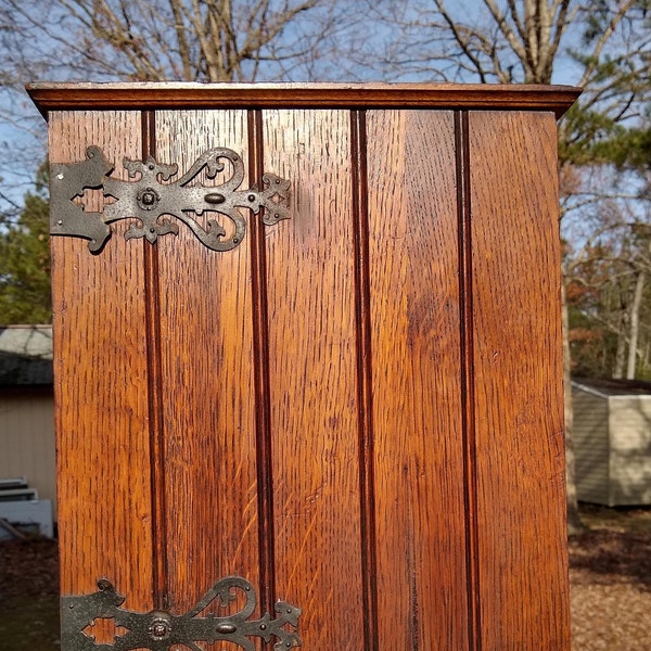 Fantastic Beautiful Early 1900's Oak Wall Cabinet with Original Key