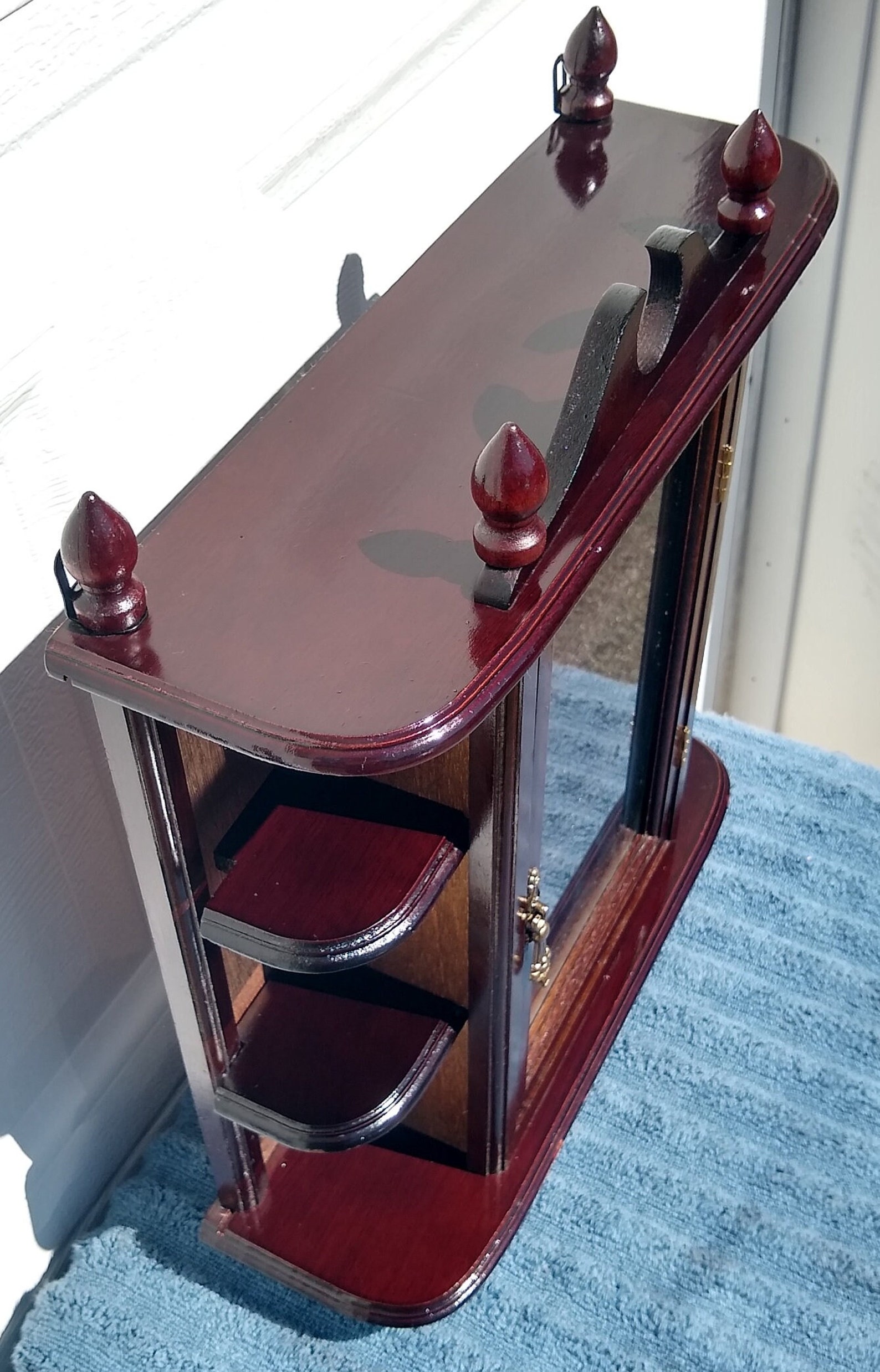 Wonderful Small Vintage Table Top Curio Wall Display Etsy