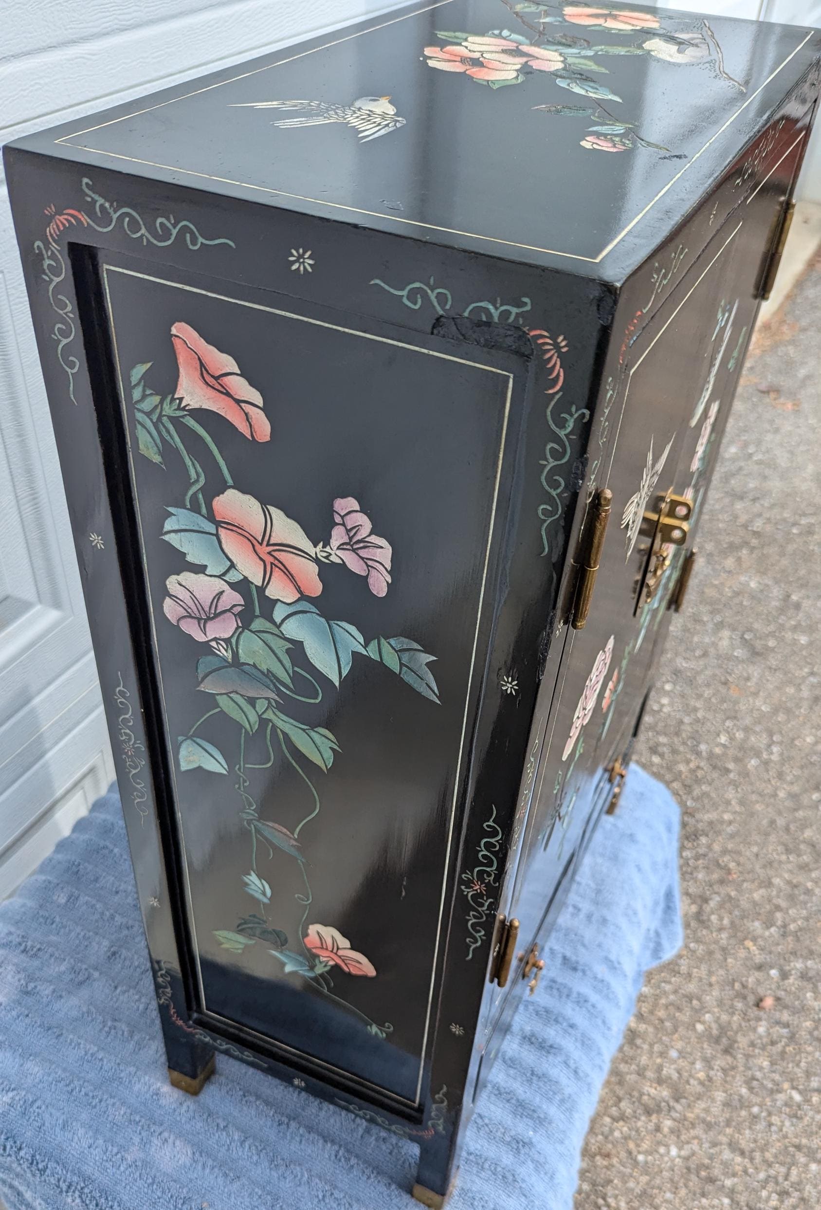 RARE Find! Beautiful Vintage Asian Storage Cabinet With Black