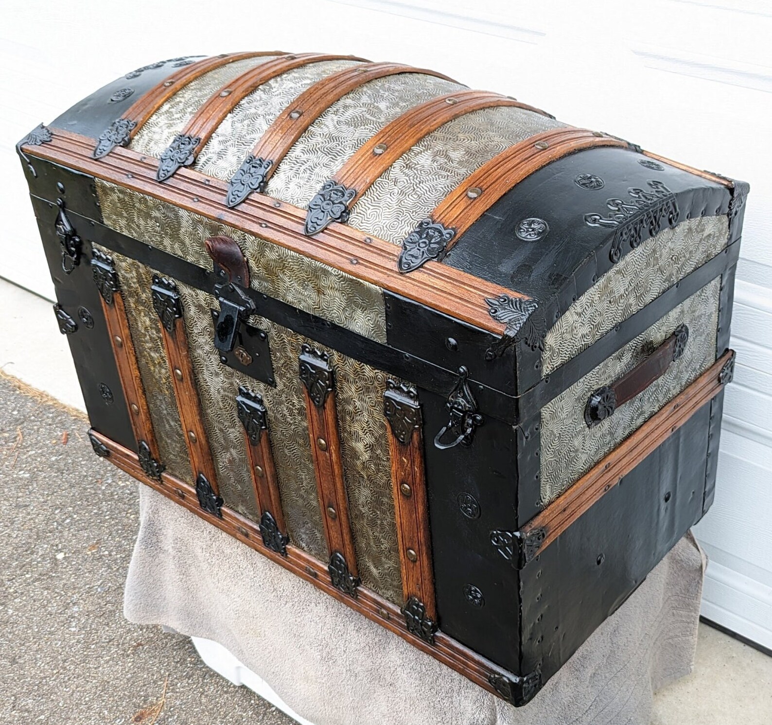 RARE Museum Find Stunning 1800's Wood and Tin Immigrant Steamer Trunk ...
