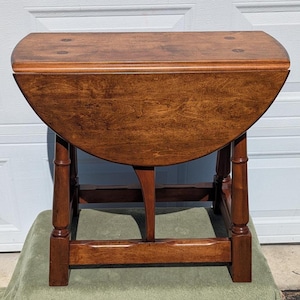 RARE Find! Solid Hard Rock Maple Colonial Style Drop Leaf Accent Cinnamon Finish End Table - Professionally Refinished by a Master Craftsman