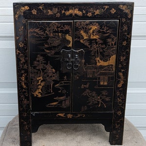 RARE!  One of Kind! Beautifully Crafted Asian Lacquered Cabinet, High Quality Older Chinoiserie Cabinet