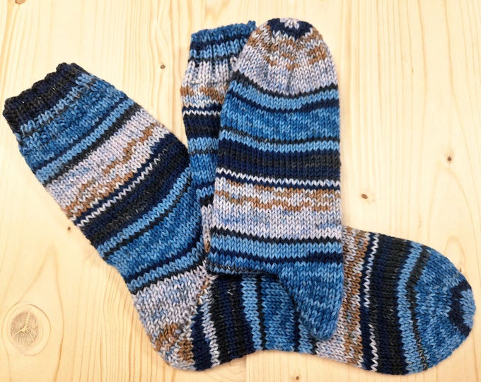 8-ply socks, size 42/43, hand-knitted