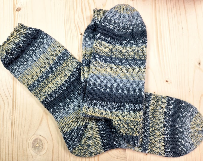 8-ply socks, size 46/47, hand-knitted