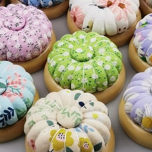 Vintage Pumpkin Magnetic Pin Cushion for Sewing and Embroidery - Handmade Retro DIY Handcraft Needle Storage and Pin Holder