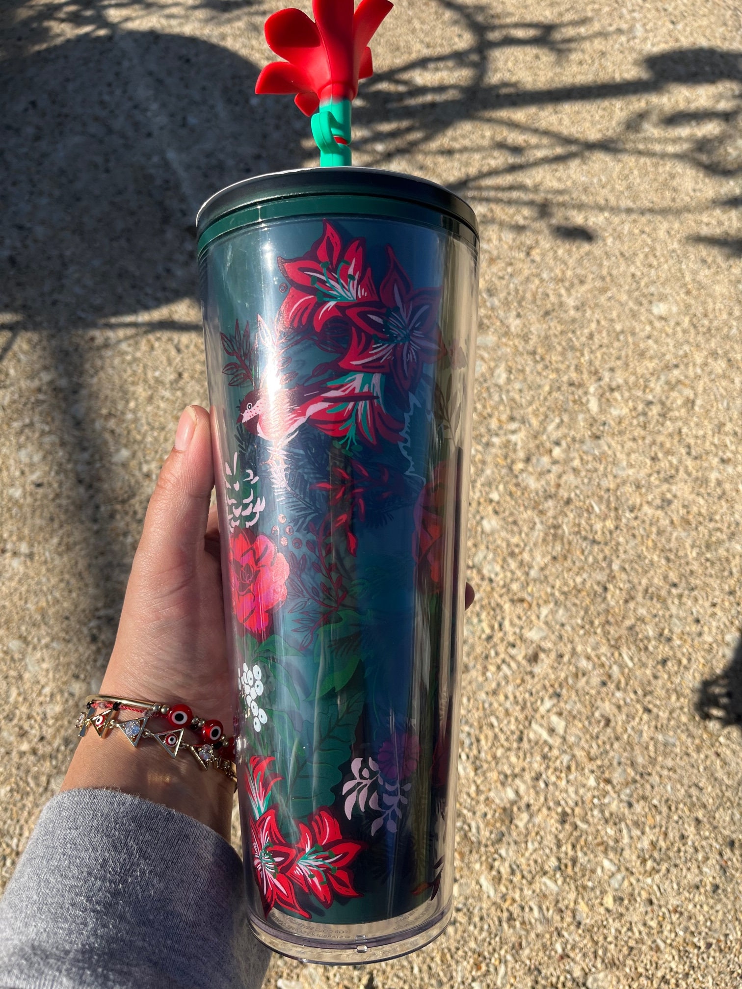 Starbucks 2022 Winter Release Limited Edition Floral Print Flower Silicone  Topped Straw Forest Green & Red Venti Tumbler 24 oz Double Walled 