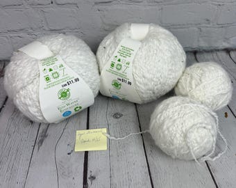 Loops & Threads Eco-Waves 2.75 skeins recycled polyester/cotton blend yarn, Worsted #4  200g/7oz 453m/496yds in White colour- same dye lot