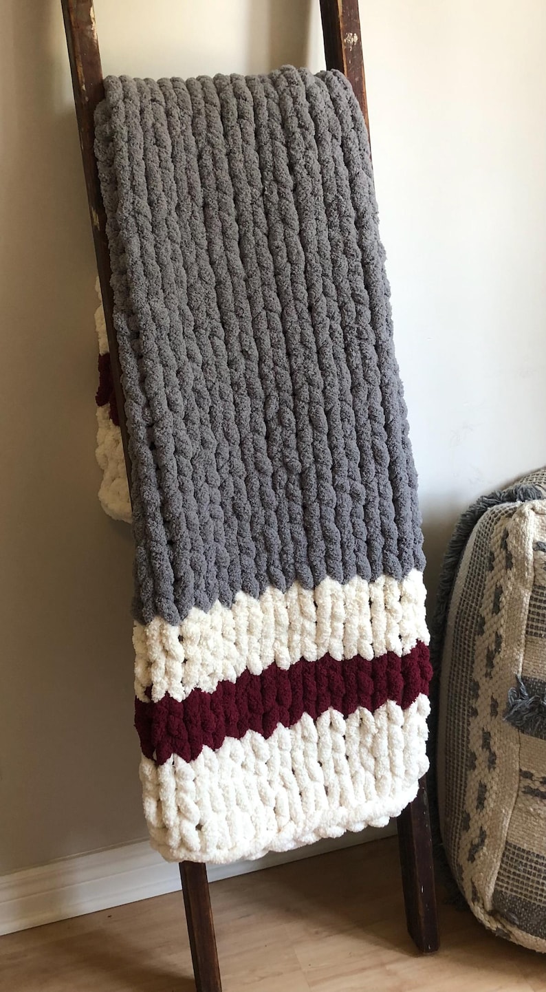 dezignsbydyan Chunky Knit Chenille Throw - Thumbnail 4