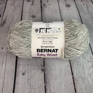 Bernat Baby Velvet yarn/Soft yarn/Baby yarn/Baby blanket supplies/Baby blanket yarn/Chenille yarn/Plush toy yarn/Stuffie yarn/Baby accessory Misty Gray