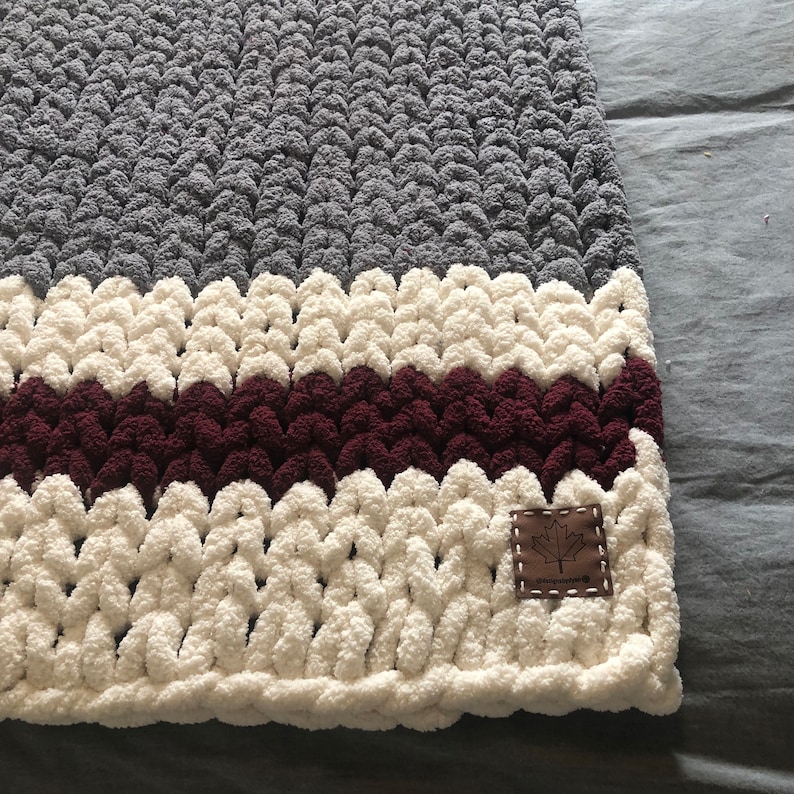dezignsbydyan Chunky Knit Chenille Throw - Thumbnail 5