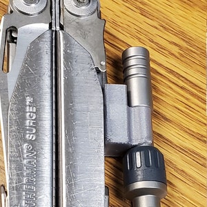 Clip magnetica a cricchetto Leatherman stampata in 3D