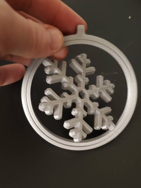 Spinning Snowflake Charm 