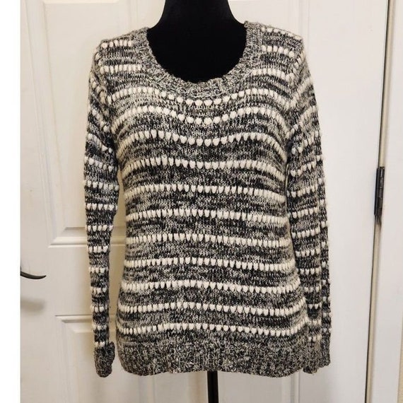 Luxuriously Soft B/W Sweater Women's Large
